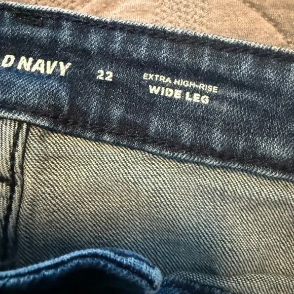 Old Navy Classic Blue Wide-leg Jeans - Picture 5 of 5